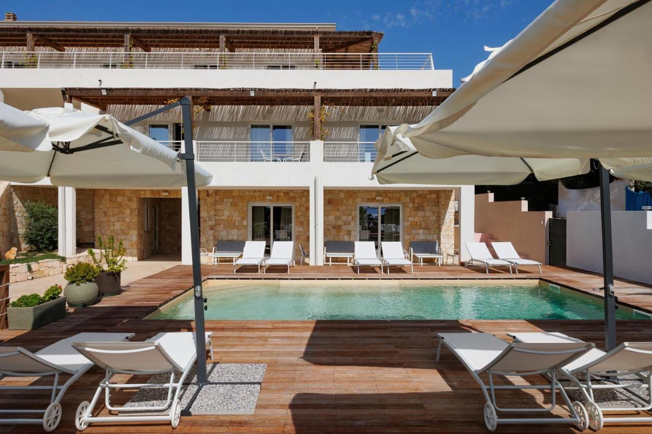 Mercury Beach Hotel SantʼAntìoco Екстериор снимка