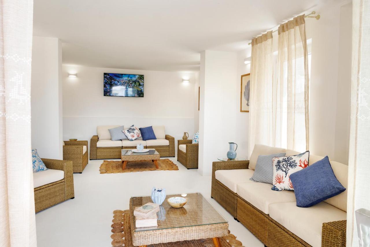 Mercury Beach Hotel SantʼAntìoco Екстериор снимка