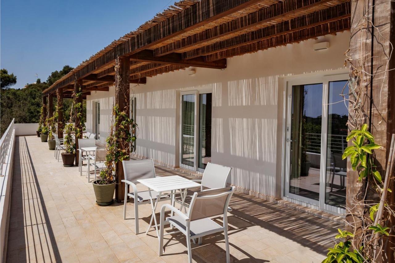 Mercury Beach Hotel SantʼAntìoco Екстериор снимка